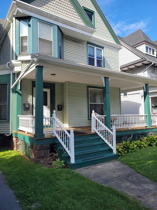 Primary Photo - 60 Harper St