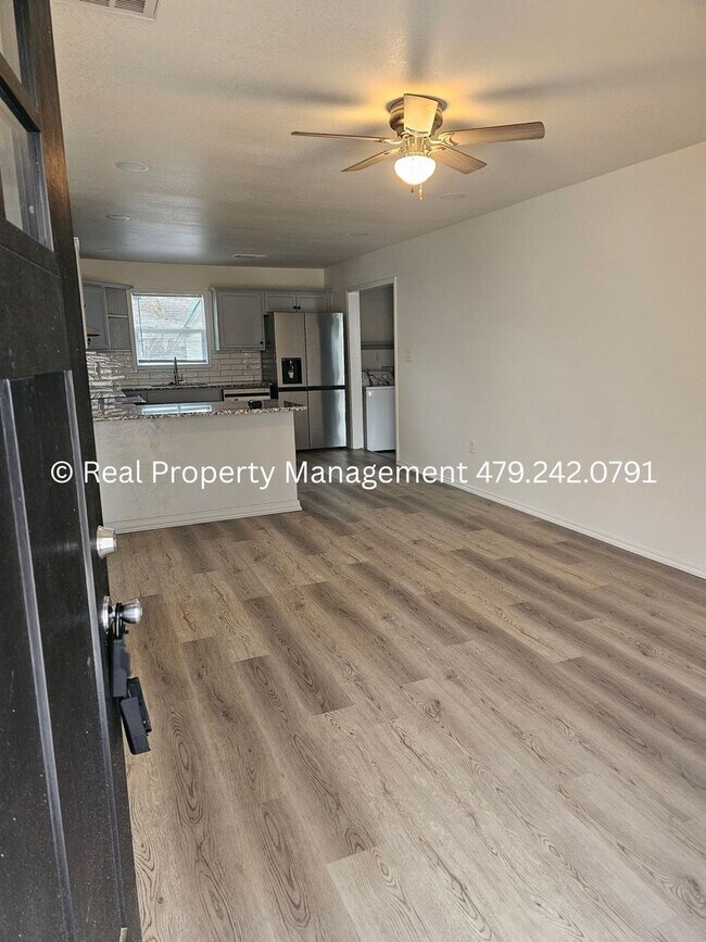 Foto del edificio - 407 Hemlock St