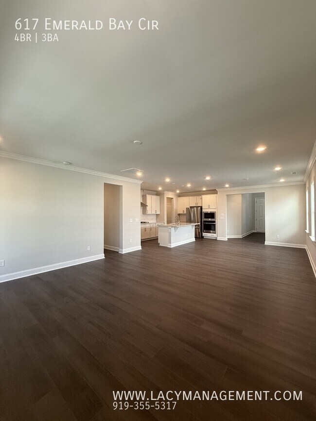 Foto del edificio - 617 Emerald Bay Cir