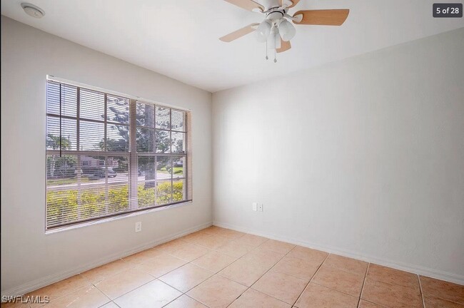 Foto del edificio - 4934 Viceroy Ct