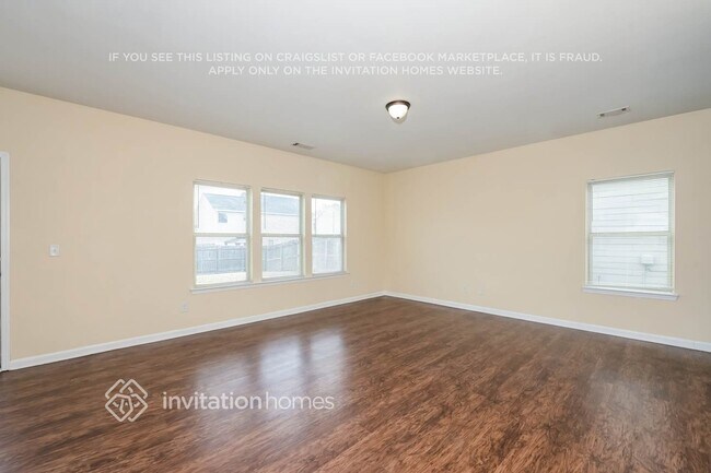 Foto del edificio - 4312 Violet Way Ct