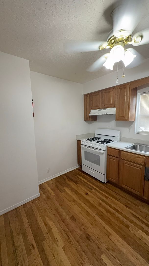 Foto del edificio - 1521 Gold Ave SE