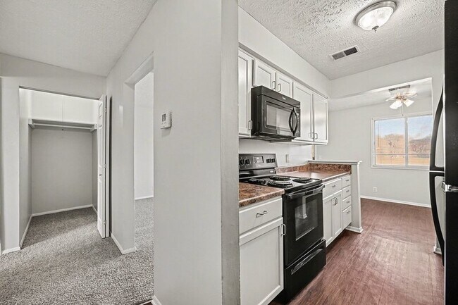 Foto del edificio - 11736 Arbor St