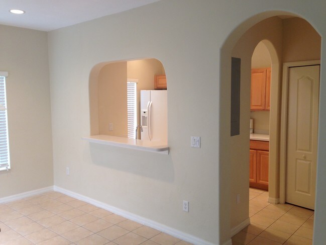 Building Photo - 12992 Coyote Ln