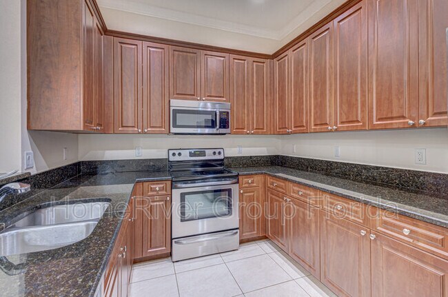 Building Photo - 17734 Evangeline Ave