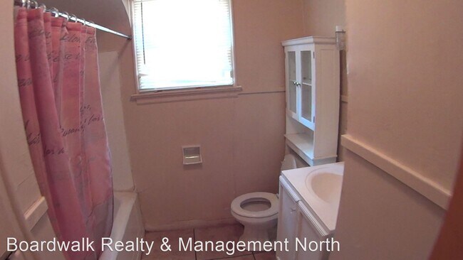 Building Photo - 2 br, 2 bath House - 323 34th St