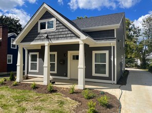 Building Photo - 624 Golfview Dr