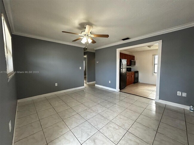 Foto del edificio - 2401 NW 15th St