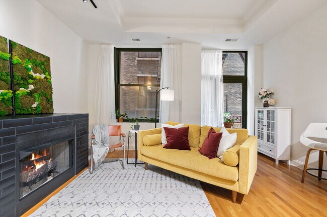 Foto del edificio - 208 W Washington St