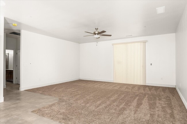 Building Photo - 40468 Bollinger Pl