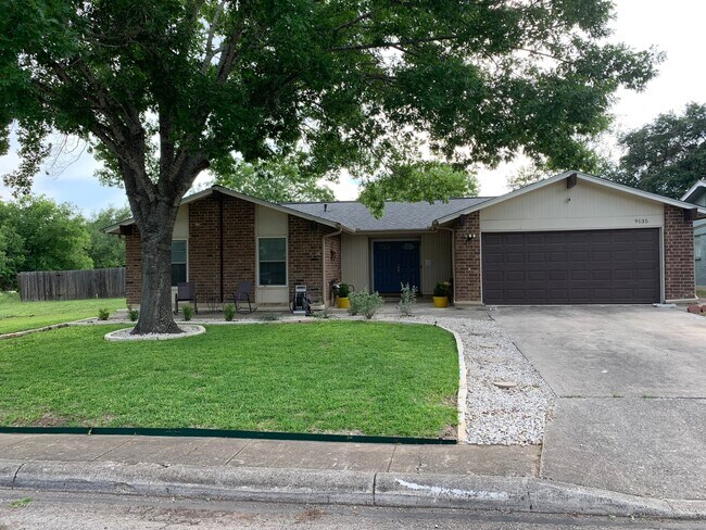 Building Photo - 9135 Braswell St