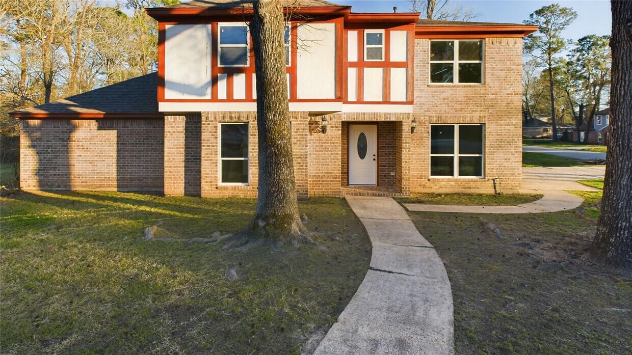 Primary Photo - 556 Roanoke Dr