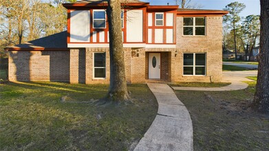 Building Photo - 556 Roanoke Dr