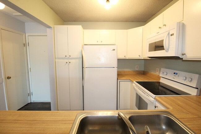 Photo - 1340L Hunters Road Apartment