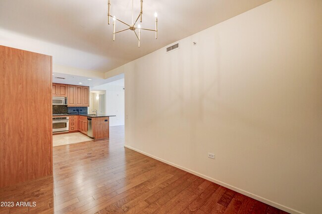 Foto del edificio - 7151 E Rancho Vista Dr