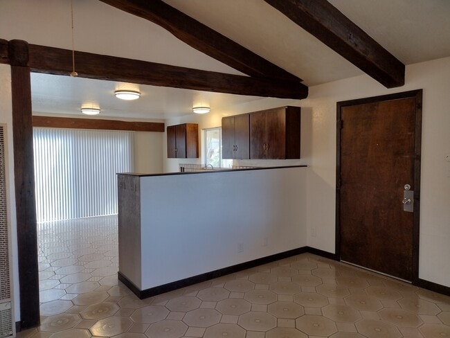 Building Photo - 2913 Roosevelt Ln