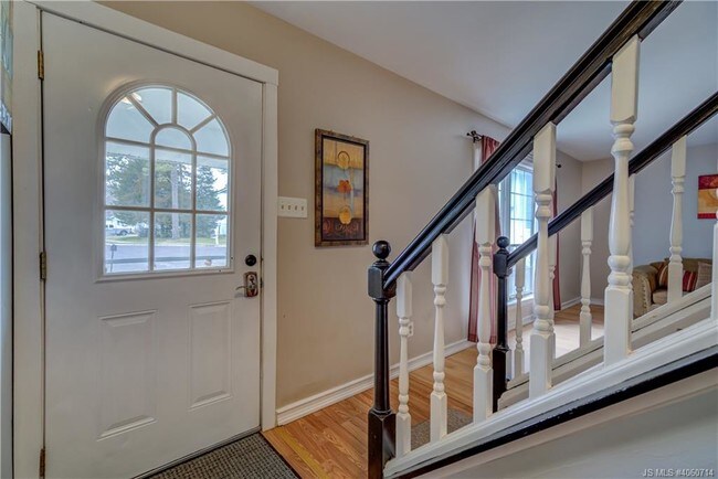 Foto del edificio - 220 Cedarbrook Ct