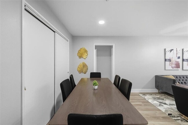 Foto del edificio - 3645 Peachtree Rd NE
