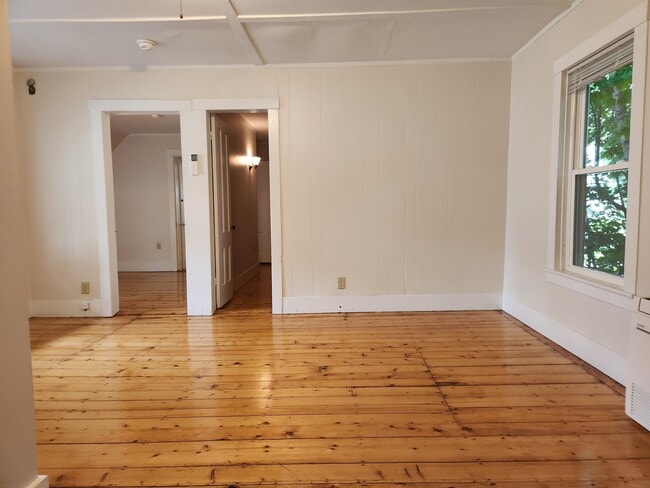 Building Photo - 52 Beaver St