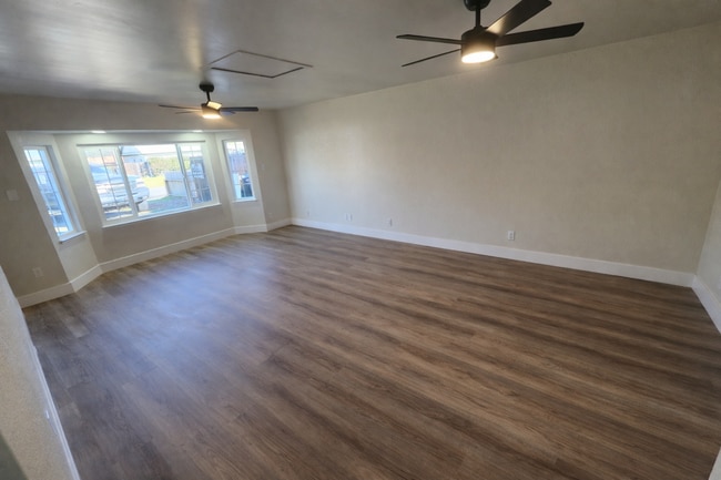 Foto del edificio - 9500 Pershing Ave