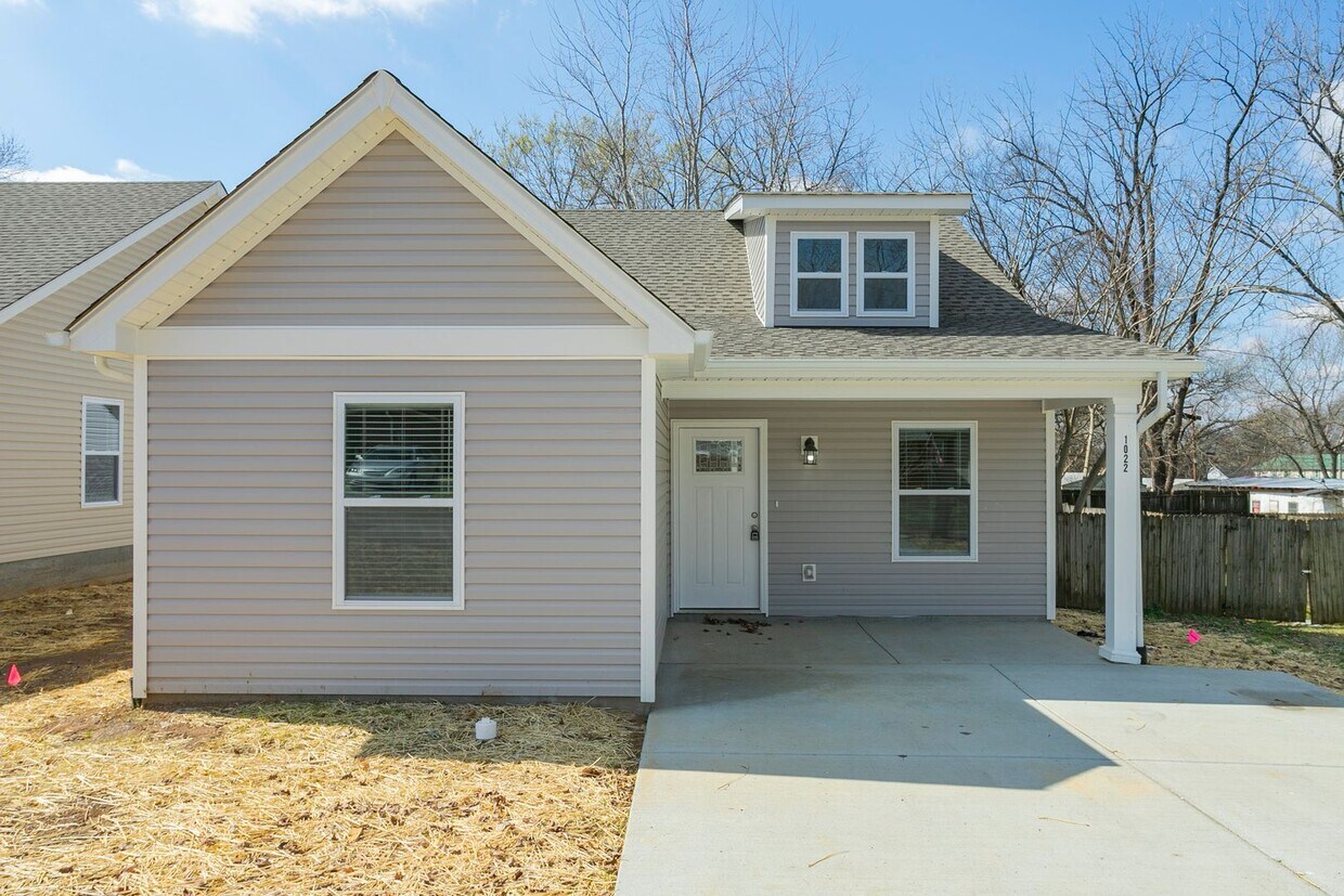 Primary Photo - Charming 3 bed 2 bath in Gallatin!