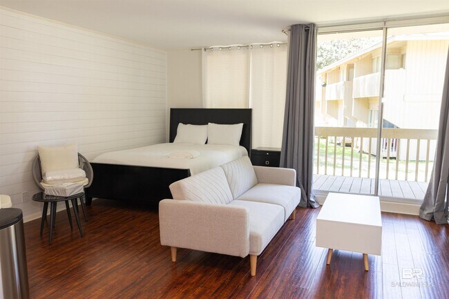 Foto del edificio - 1046 Sea Cliff Dr N