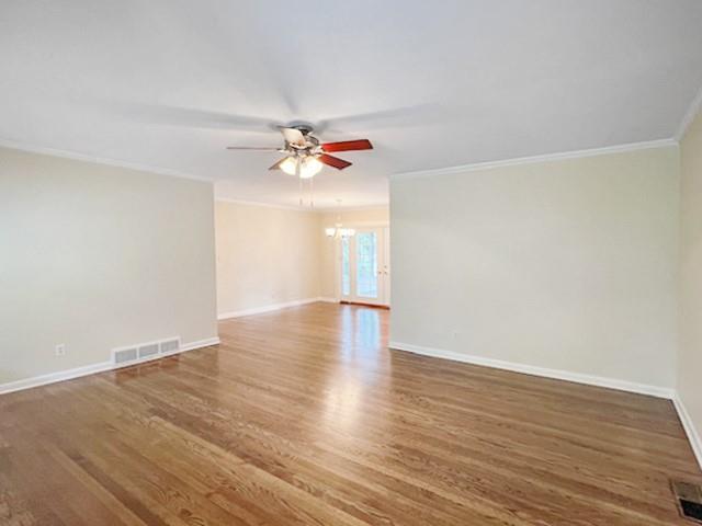 Foto del edificio - 2711 Fairlane Dr