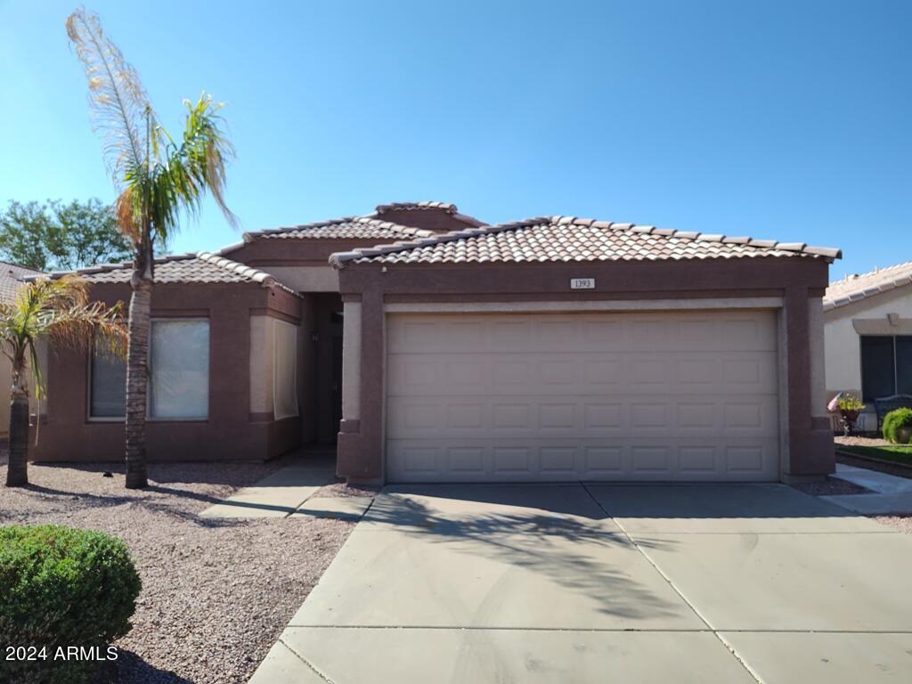 Primary Photo - 1393 W Diamond Ave