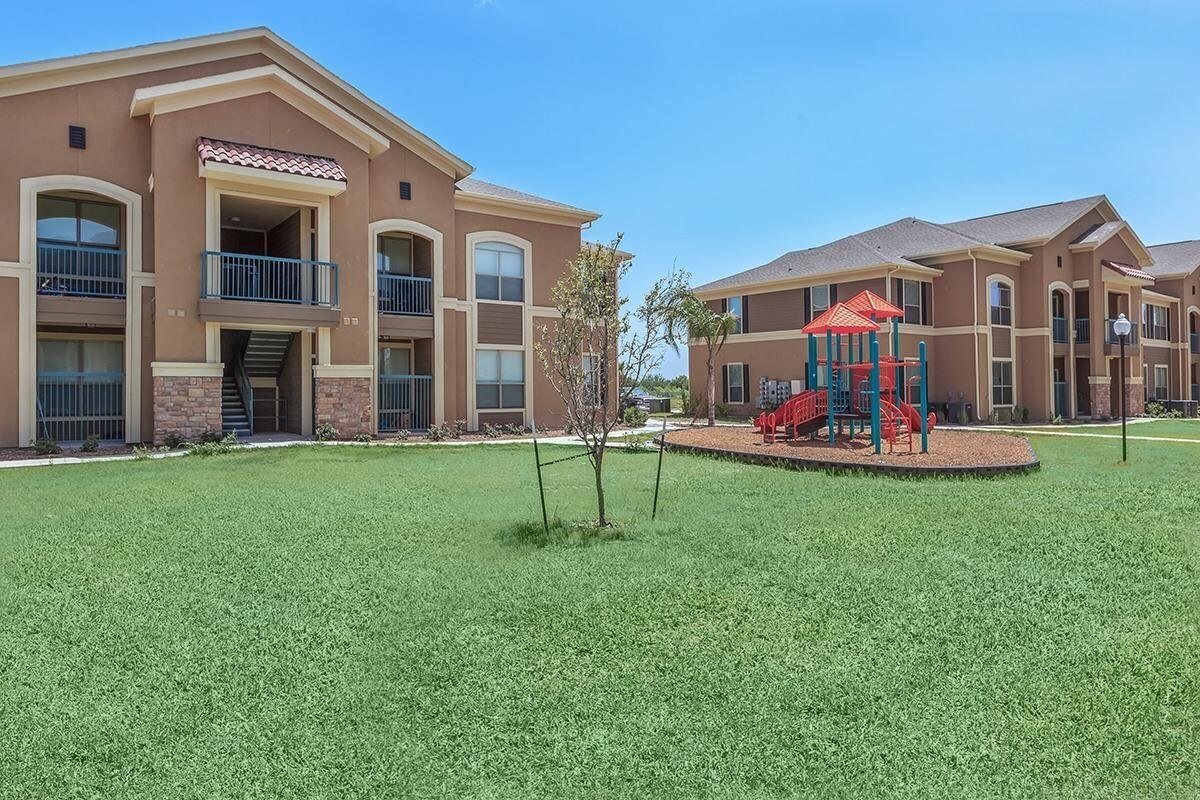 Foto del edificio - 1100 S Stewart Blvd