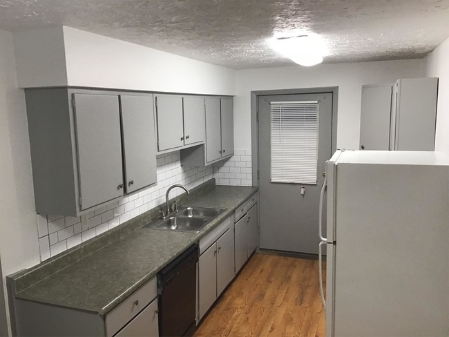 Building Photo - 207 Harrison Ave