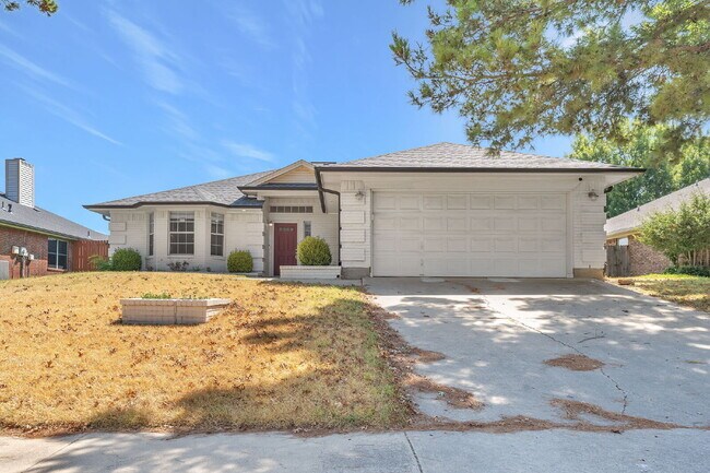 Building Photo - 691 Montana Ct N