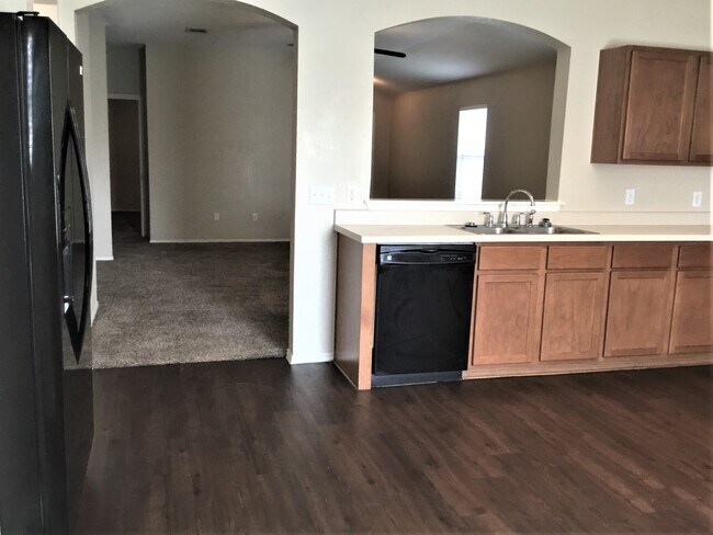 Foto del edificio - 144 Keegans Way