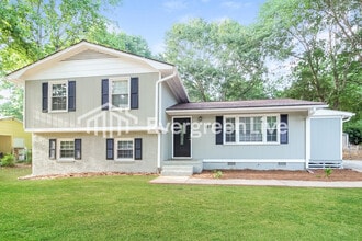 Building Photo - 127 Ashdown Dr