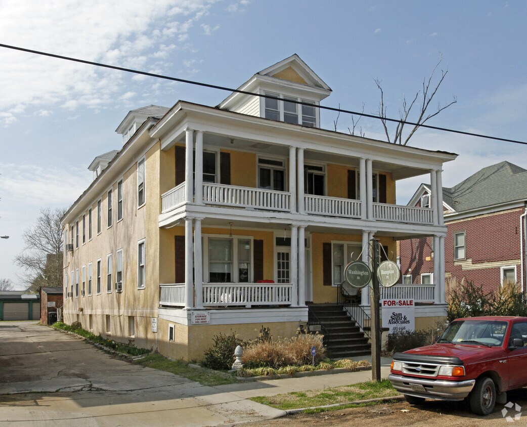Primary Photo - 330 Washington St