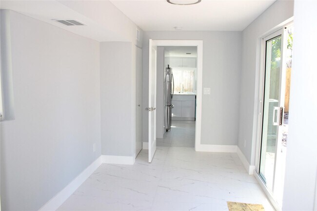 Foto del edificio - 522 SE 20th Ct