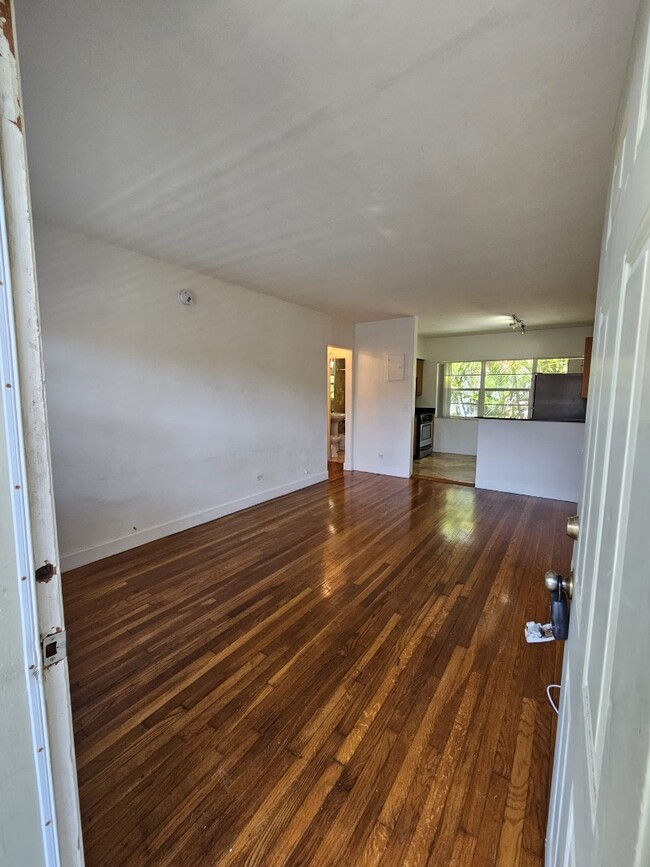 Building Photo - 7940 Abbott Ave