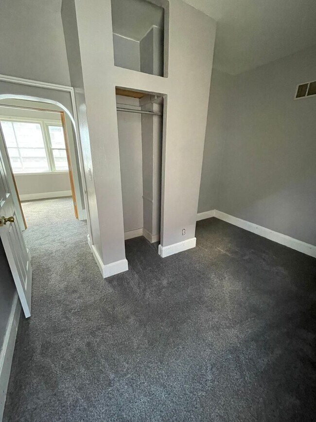 Foto del edificio - 2562 S 9th St