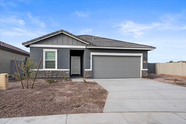 4 Bedroom Home with Mountain Views Now Ava... - 4 Bedroom Home with Mountain Views Now Ava...