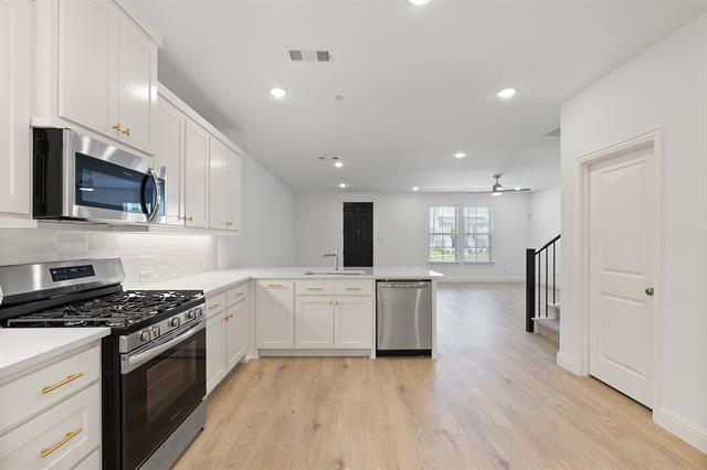 Foto del edificio - 8931 Scarp Hl Ln
