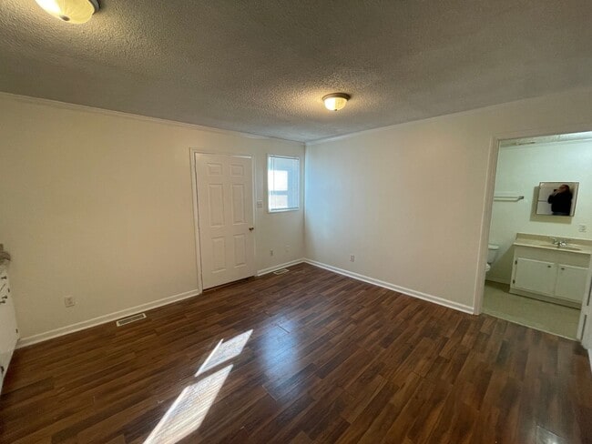 Foto del edificio - SRP-SH050-402 South 10th Street