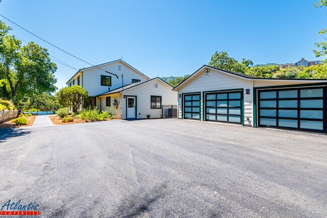 Building Photo - 23219 Ravensbury Ave