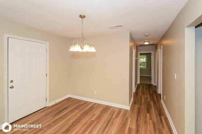 Building Photo - 2058 Palmer Ave