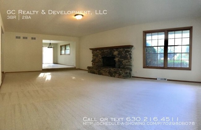 Building Photo - 3 BEDROOM BRICK RANCH / PET FRIENDLY CORNE