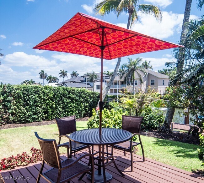 Foto del edificio - 374 14th Ave S