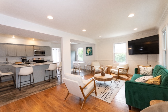 Foto del edificio - 1012 East-West Hwy