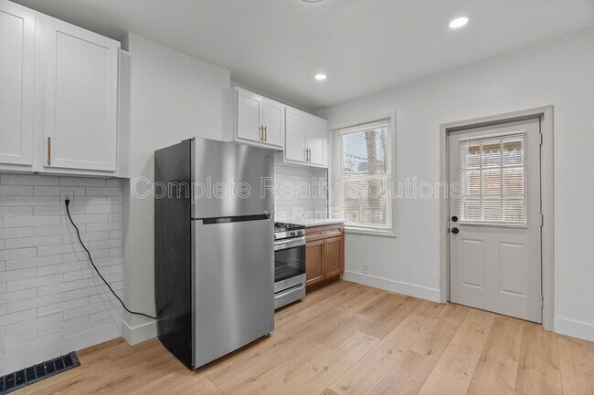 Foto del edificio - 4642 Idaho Ave