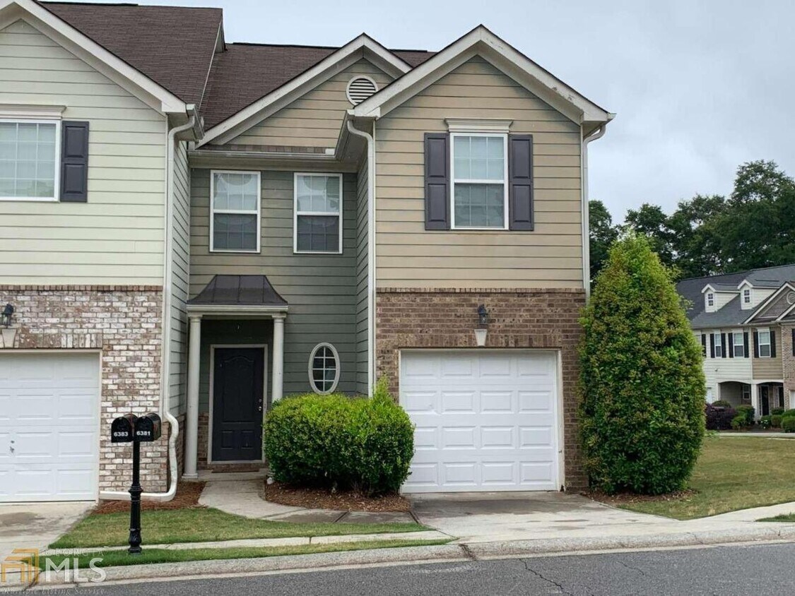 6381 Mossy Oak Landing