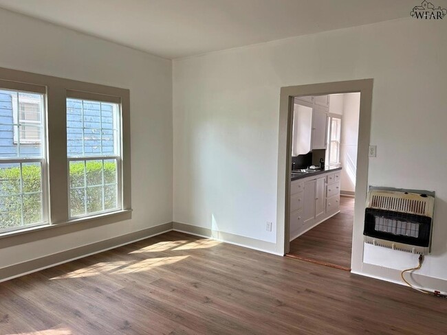 Building Photo - 1810 7th St