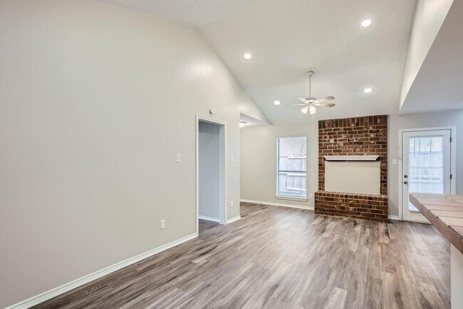 Building Photo - 7409 Rutgers Cir