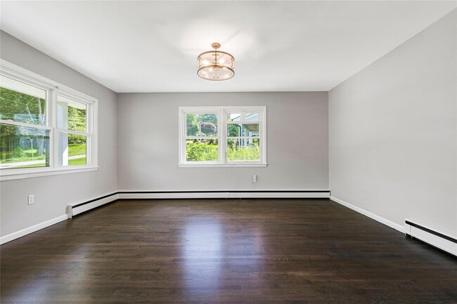 Building Photo - 125 Whittier Dr